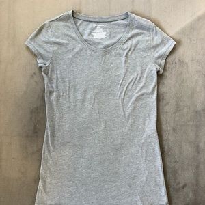 Casual gray tee
